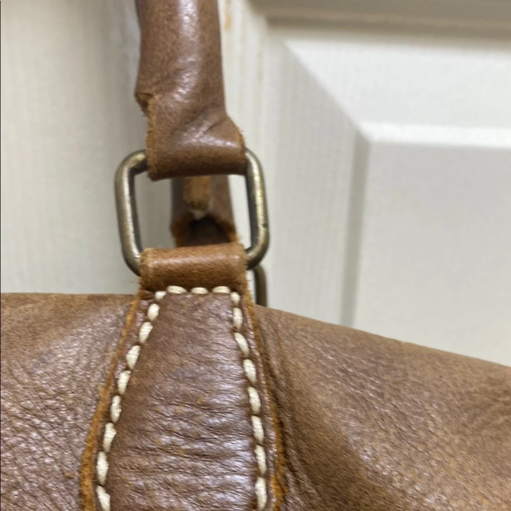 Roots Canada mini Banff Bag - Picture 9 of 10